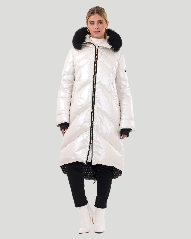 sporty track jacket for women -Apres-Ski Jacket with Detachable Toscana Shearling Lamb Hood Trim