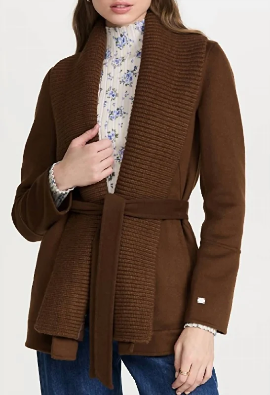 stylish leather jacket for women -Gabby Fitted Wool Coat In Chestnut