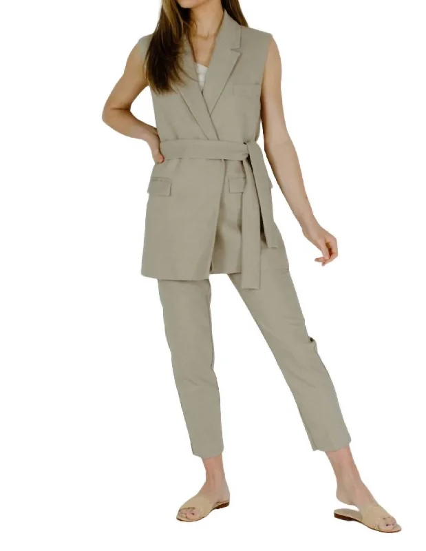 women's lightweight jacket -Sleeveless Suit Jacket In Beige